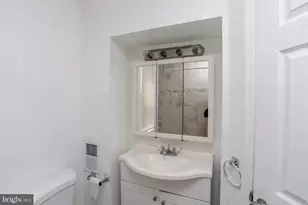 2465 N Garnet St, Philadelphia, PA 19132 - Photo 36