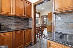 328 N 39th St, Philadelphia, PA 19104 - Photo 28