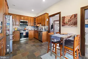 328 N 39th St, Philadelphia, PA 19104 - Photo 26