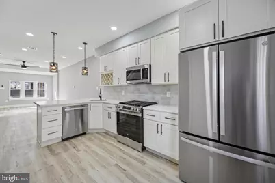 451 Fitzgerald Street, Philadelphia, PA 19148 - Photo 8