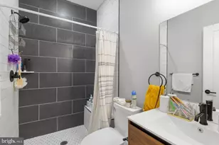 919 N 15th St, Philadelphia, PA 19130 - Photo 14