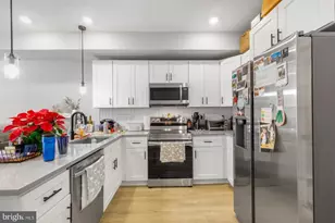 919 N 15th St, Philadelphia, PA 19130 - Photo 2