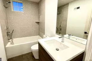 2431 Innovator Wy, Philadelphia, PA 19146 - Photo 58