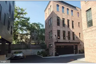 2431 Innovator Way #B8, Philadelphia, PA 19146 - Photo 2