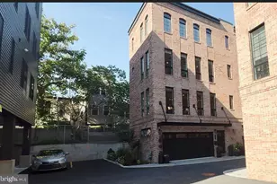 2431 Innovator Wy, Philadelphia, PA 19146 - Photo 2