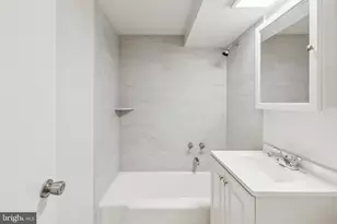 2101 Chestnut St, Philadelphia, PA 19103 - Photo 4