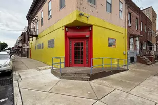 826 W Porter St, Philadelphia, PA 19148 - Photo 1