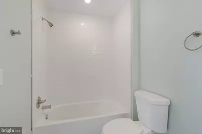 1701 S 4th Street #402, Philadelphia, PA 19148 - Photo 10