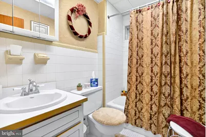 247 Fitzwater Street, Philadelphia, PA 19147 - Photo 10