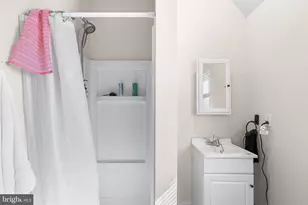 2021 N 16th St, Philadelphia, PA 19121 - Photo 32