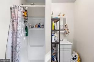 2021 N 16th St, Philadelphia, PA 19121 - Photo 18