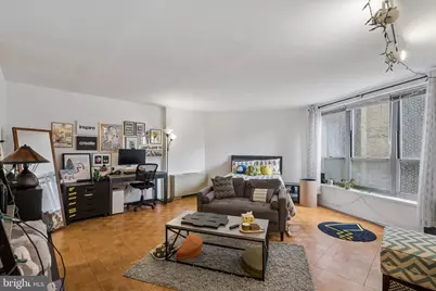 224 W Rittenhouse Square #904, Philadelphia, PA 19103 - Photo 2