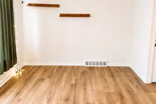 3621 Newberry Rd, Philadelphia, PA 19154 - Photo 4