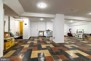 607 W Cliveden St, Philadelphia, PA 19119 - Photo 44