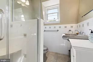 8415 Ardleigh St, Philadelphia, PA 19118 - Photo 26