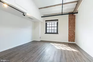 303 Vine St, Philadelphia, PA 19106 - Photo 2