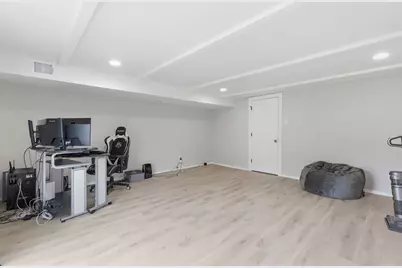 819 Bergen Street, Philadelphia, PA 19111 - Photo 14