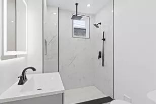 2040 Norwood St, Philadelphia, PA 19145 - Photo 10