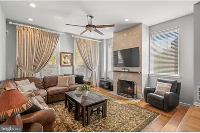 303 Spruce Street, Philadelphia, PA 19106 - Photo 4