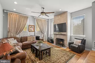 303 Spruce St, Philadelphia, PA 19106 - Photo 4