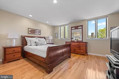 303 Spruce Street, Philadelphia, PA 19106 - Photo 16