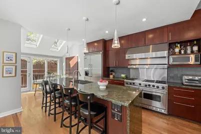 303 Spruce Street, Philadelphia, PA 19106 - Photo 8