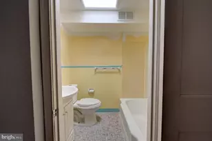 6330 Everett Ave, Philadelphia, PA 19149 - Photo 16