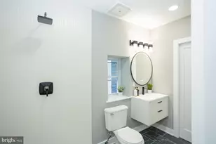 429 Tasker St, Philadelphia, PA 19148 - Photo 38