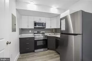 800 Callowhill St, Philadelphia, PA 19123 - Photo 4