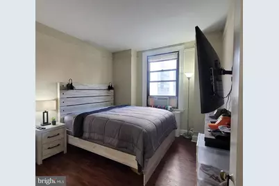 2031 Locust Street #305, Philadelphia, PA 19103 - Photo 6