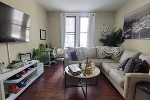 2031 Locust St, Philadelphia, PA 19103 - Photo 2