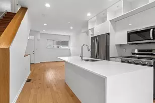 936 N Leithgow St, Philadelphia, PA 19123 - Photo 8