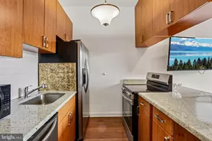1100 S Broad St, Philadelphia, PA 19146 - Photo 16