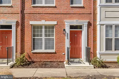 203 Surgeon Generals Court, Philadelphia, PA 19146 - Photo 2