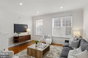 203 Surgeon Generals Ct, Philadelphia, PA 19146 - Photo 10