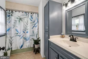 427 Hartel Ave, Philadelphia, PA 19111 - Photo 34
