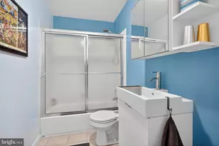 608 S 16th St, Philadelphia, PA 19146 - Photo 12