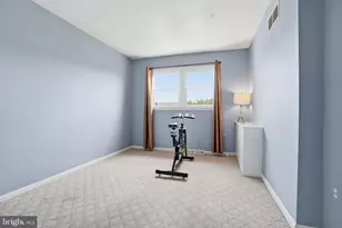 7825 Calvert St, Philadelphia, PA 19152 - Photo 18
