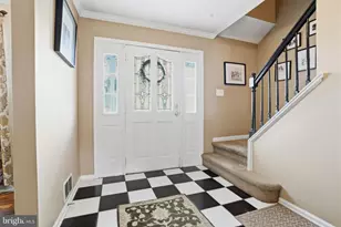 7825 Calvert St, Philadelphia, PA 19152 - Photo 4
