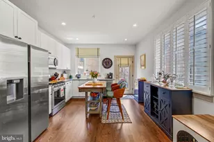 2621 Almond St, Philadelphia, PA 19125 - Photo 10