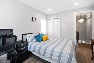 1920 Pierce St, Philadelphia, PA 19145 - Photo 10