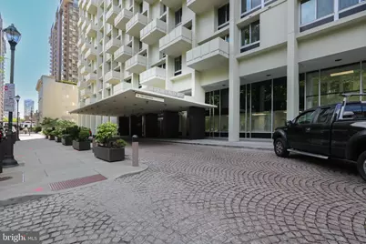 604 S Washington Square #306, Philadelphia, PA 19106 - Photo 6