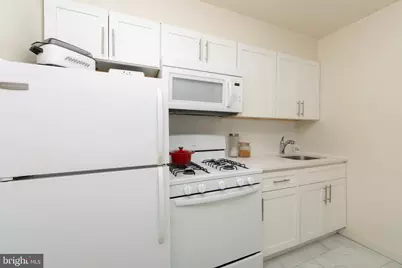 604 S Washington Square #306, Philadelphia, PA 19106 - Photo 24