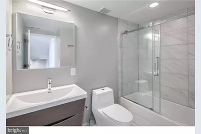 910 N 16th Street #C, Philadelphia, PA 19130 - Photo 8