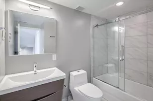 910 N 16th St, Philadelphia, PA 19130 - Photo 8