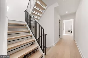 2121 E Sergeant St, Philadelphia, PA 19125 - Photo 40