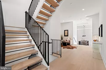 2121 E Sergeant Street, Philadelphia, PA 19125 - Photo 12