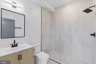 2123 N 9th St, Philadelphia, PA 19122 - Photo 6