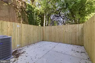 2310 N Sydenham St, Philadelphia, PA 19132 - Photo 10