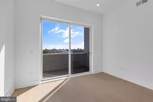 1731 Tilghman St, Philadelphia, PA 19122 - Photo 10